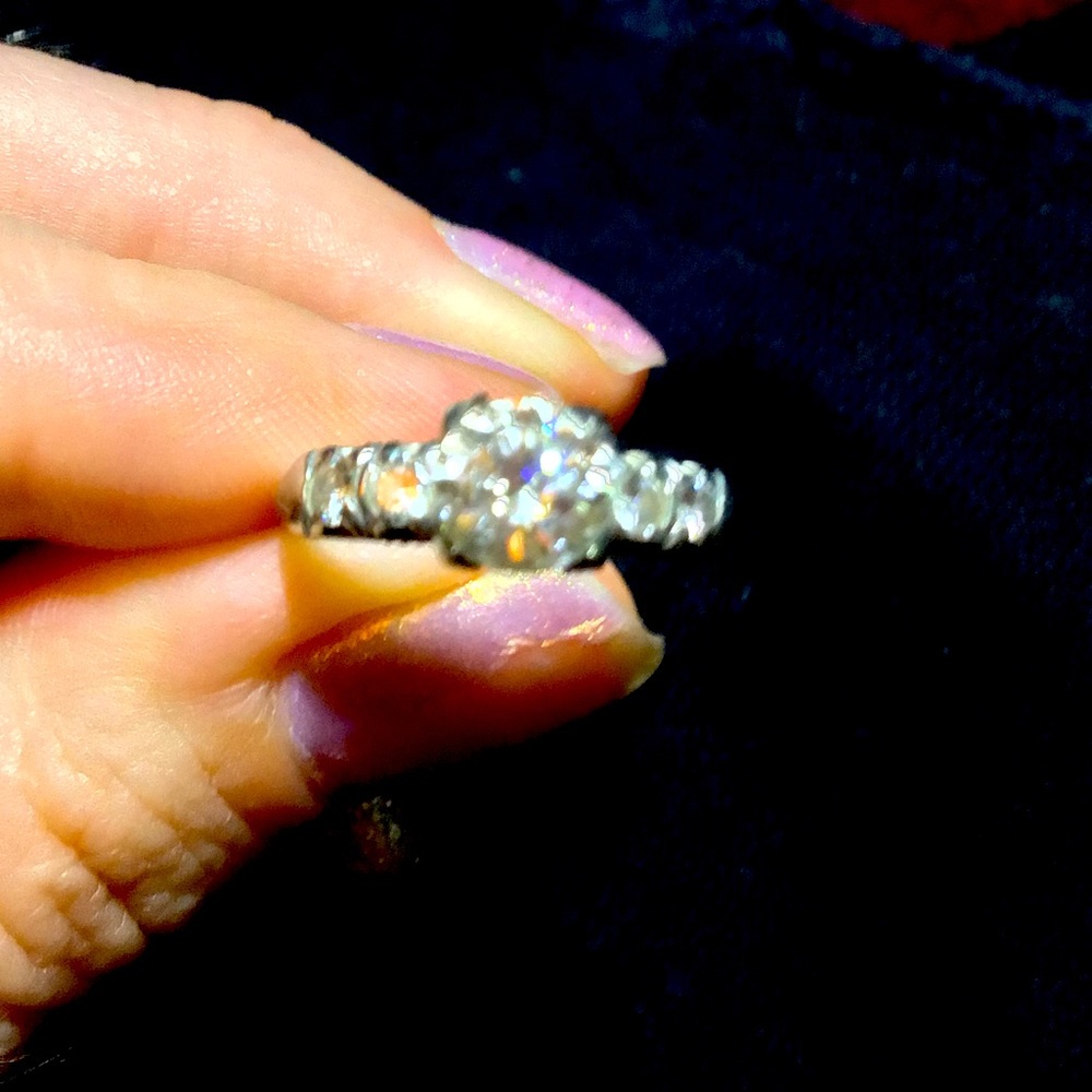 Size 6/7 platinum Diamond Ring